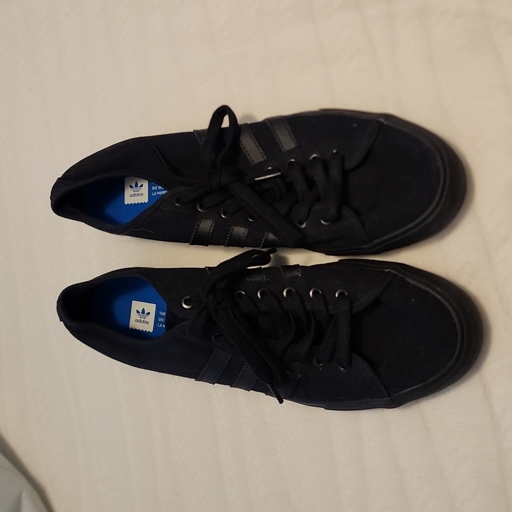 Mens Adidas shoes black